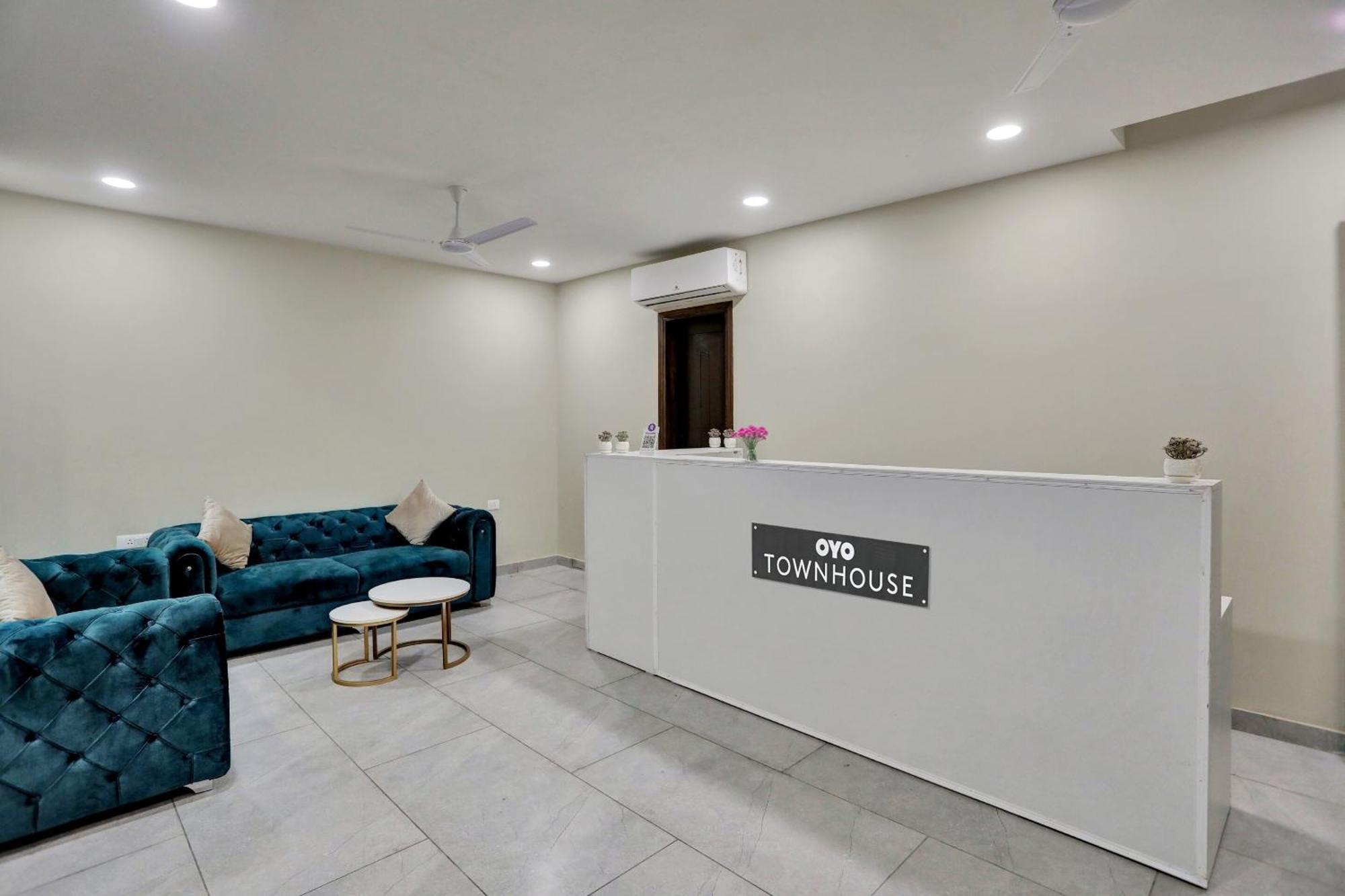 فندق Townhouse Xanthe نويدا المظهر الخارجي الصورة