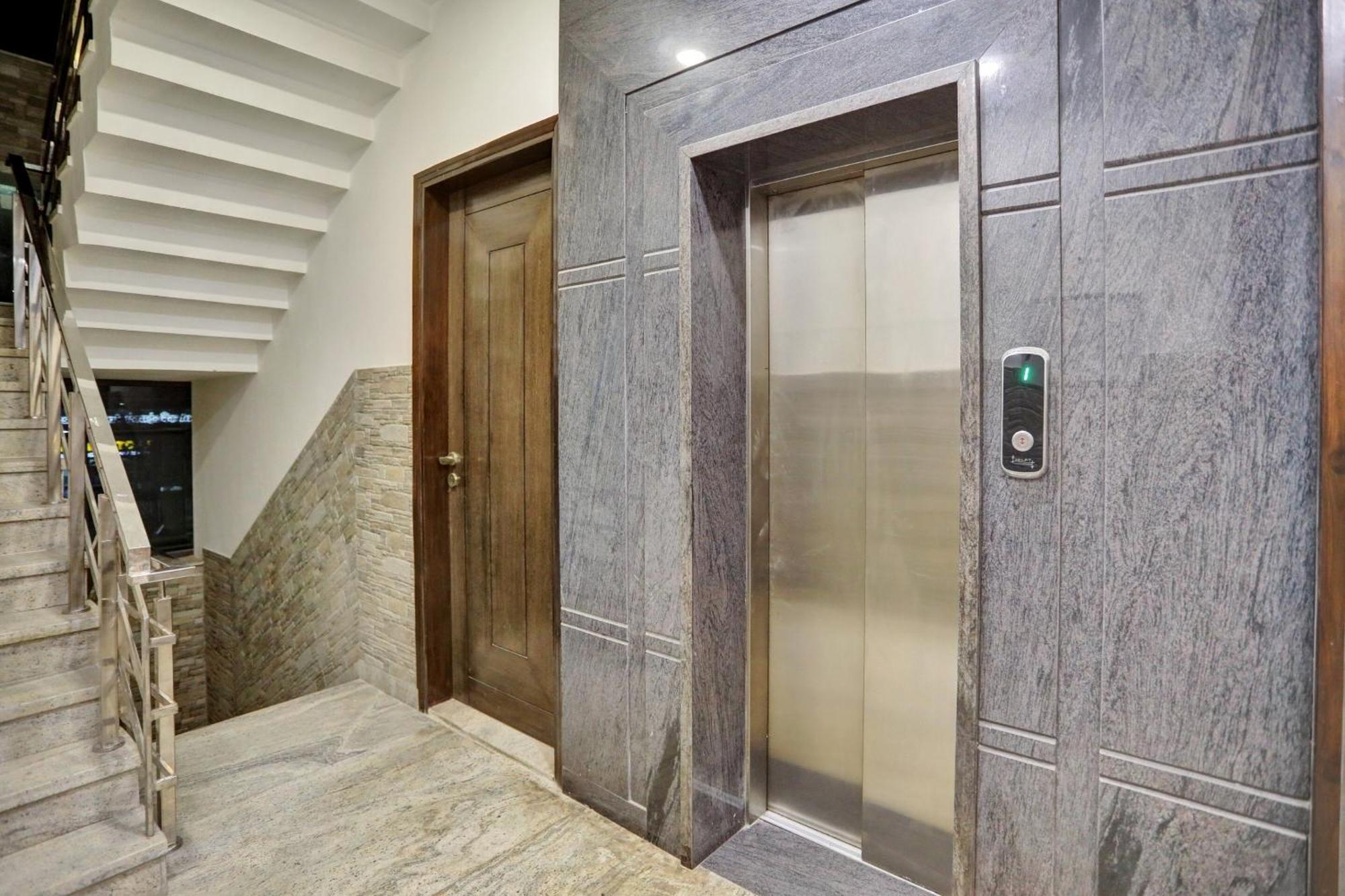 فندق Townhouse Xanthe نويدا المظهر الخارجي الصورة