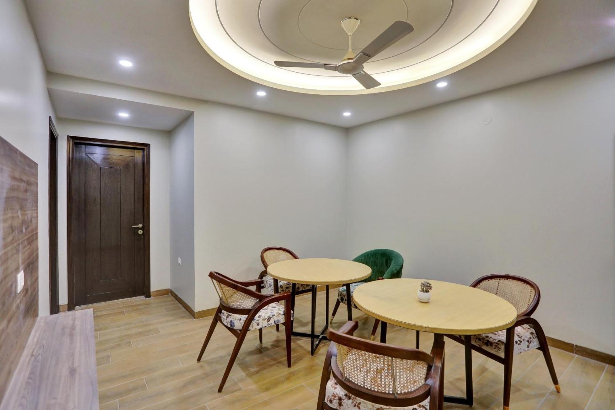 فندق Townhouse Xanthe نويدا المظهر الخارجي الصورة